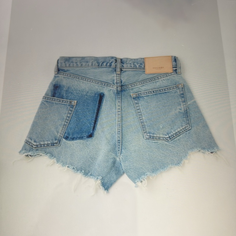 NWT Moussy Light Blue Frayed Jean Shorts - Picture 3 of 6